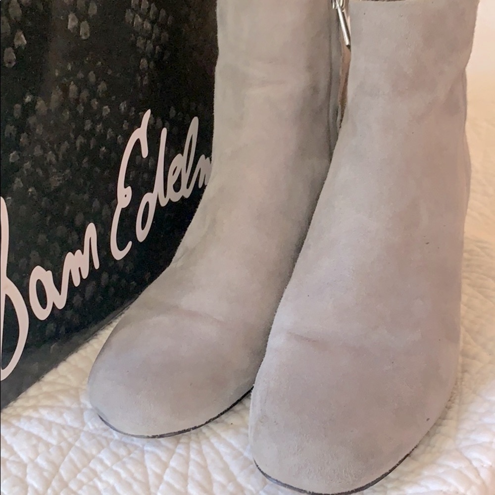 Sam Esdelman grey ankle boots 🥾 heel is 2”